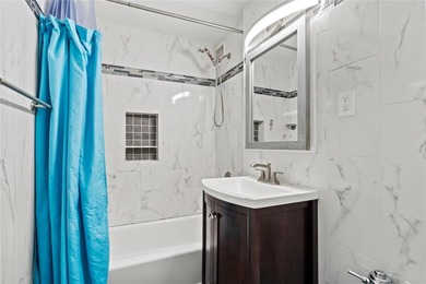 Charming One-Bedroom Oasis in Forest Hills This beautifully - photo 8