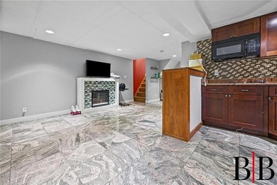 Beautifully redone 2 family house. Nothing to do but move in - photo 18