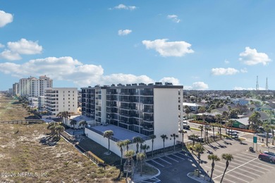 Wake up to endless ocean views in this stunning 6th-floor - photo 31