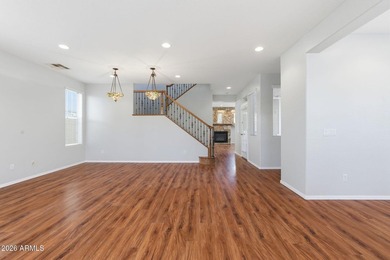 Gorgeous low maintenance single family home conveniently nestled - photo 6