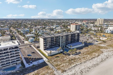 Wake up to endless ocean views in this stunning 6th-floor - photo 37