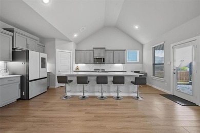 (private lake, pond, creek) Home Active Under Contract in Fort Worth Texas