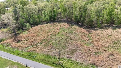 Perched above the sparkling waters of Lake Barkley, this - photo 13
