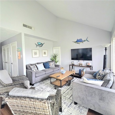 Location! Location! Location!! Beautifull 2-bedroom, 2-bath - photo 5