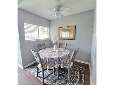 Location! Location! Location!! Beautifull 2-bedroom, 2-bath - photo 7