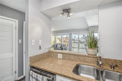 Location! Location! Location!! Beautifull 2-bedroom, 2-bath - photo 10