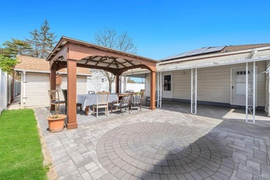 Welcome to 3 Dubois Avenue, Amityville - A Rare Expanded Ranch - photo 4