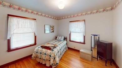 Check out this Cape Cod style, meticulously maintained home - photo 11