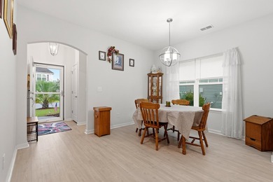 Welcome to this beautifully maintained 5-bedroom, 3.5-bath home - photo 13