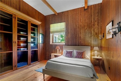 Designed by renowned architect Dudley Newton, this extraordinary - photo 13