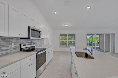 NOT A FLOOD ZONE! 4 bedroom, 3 full baths (2 are ensuite) great - photo 14
