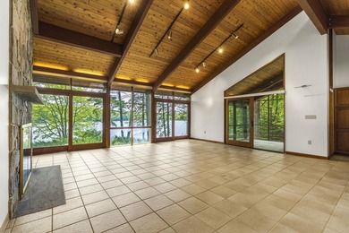 An extraordinary private compound on Boyd Pond in Bristol, where - photo 14