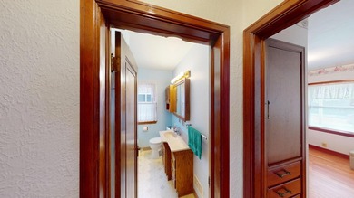 Check out this Cape Cod style, meticulously maintained home - photo 15