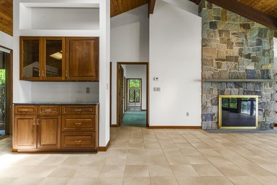 An extraordinary private compound on Boyd Pond in Bristol, where - photo 17