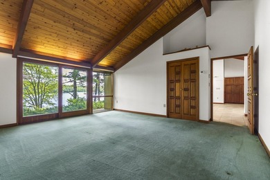 An extraordinary private compound on Boyd Pond in Bristol, where - photo 18