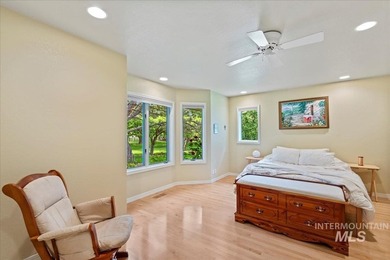 Nestled on a sprawling 4.5-acre estate, this breathtaking - photo 20