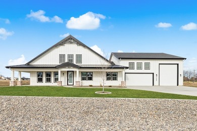 Located in Waterbrook Farms, a boutique community of just 26 - photo 3