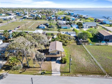 COASTAL RETREAT WITH WATERVIEW | GREENHOUSE | TWO LOTS! This - photo 5