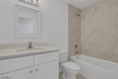 NOT A FLOOD ZONE! 4 bedroom, 3 full baths (2 are ensuite) great - photo 25