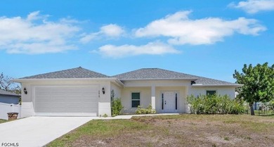 NOT A FLOOD ZONE! 4 bedroom, 3 full baths (2 are ensuite) great - photo 34