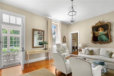 Designed by renowned architect Dudley Newton, this extraordinary - photo 34