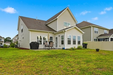 Welcome to this beautifully maintained 5-bedroom, 3.5-bath home - photo 42
