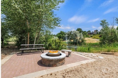 Nestled on a sprawling 4.5-acre estate, this breathtaking - photo 44