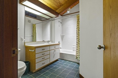 An extraordinary private compound on Boyd Pond in Bristol, where - photo 47