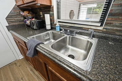 Who says you can't have it all? This 3-bedroom, 2-bath charmer - photo 13