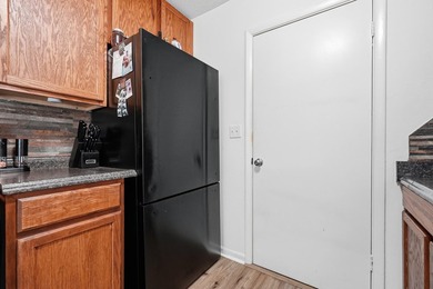 Who says you can't have it all? This 3-bedroom, 2-bath charmer - photo 14