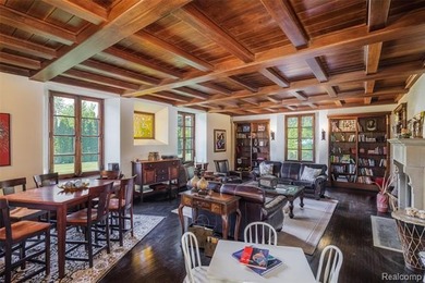 Built in 1927 during Detroit's Golden Age, 189 Cloverly reflects - photo 16