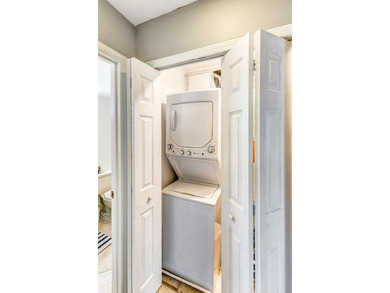 If you're searching for a charming Florida cottage tucked within - photo 17