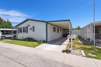 ***MOTIVATED SELLER***Located in a highly desirable 55+ - photo 2