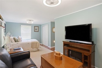 Welcome home to this beautifully renovated ranch, perfectly - photo 26