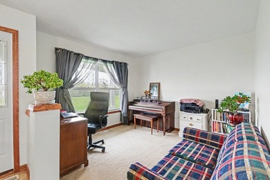 Well into over $30,000 in equity! With a recent appraisal MUCH - photo 3