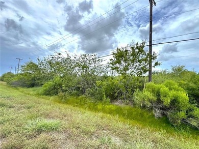 Position your business for success with this prime 3-acre - photo 3
