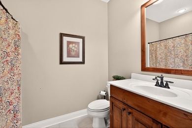 Beautiful and spacious 4-bedroom, 4-bath, custom built home - photo 23