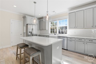 Welcome to this charming single-level Craftsman cottage in the - photo 24