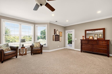 Beautiful and spacious 4-bedroom, 4-bath, custom built home - photo 24