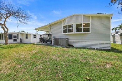 Fully Furnished. INCLUDES GOLF CART! Large Lanai for Outdoor - photo 28