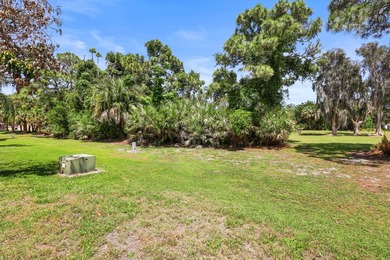 Fully Furnished. INCLUDES GOLF CART! Large Lanai for Outdoor - photo 30
