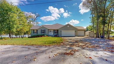 Cinnamon Lake Home For Sale in West Salem Ohio