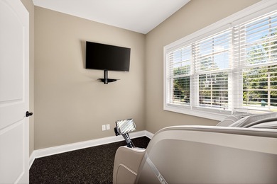 Beautiful and spacious 4-bedroom, 4-bath, custom built home - photo 34