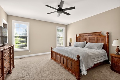 Beautiful and spacious 4-bedroom, 4-bath, custom built home - photo 37