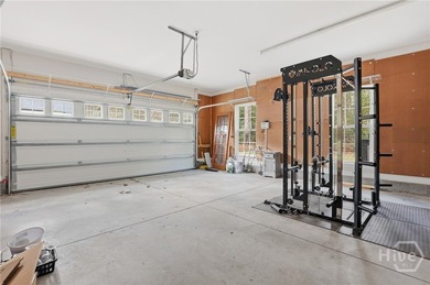 Welcome to this charming single-level Craftsman cottage in the - photo 45