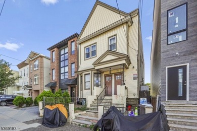 Welcome to a remarkable opportunity in the coveted Jersey City - photo 3