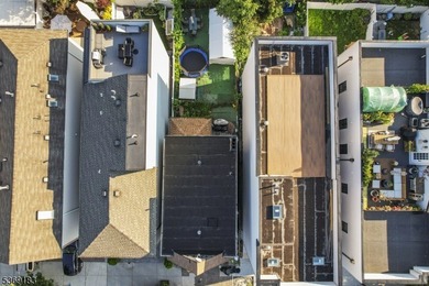 Welcome to a remarkable opportunity in the coveted Jersey City - photo 4