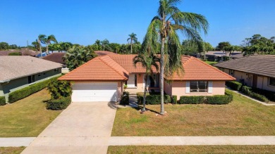 Lake Home For Sale in Boynton Beach, Florida