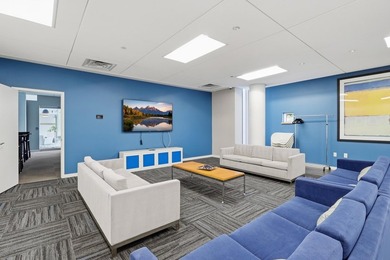 Welcome home to this stunning, bright, open-concept one-bedroom - photo 15