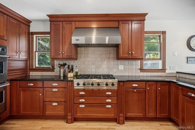 Welcome to this exceptional custom residence, completely rebuilt - photo 17
